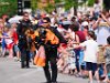 PARADE-1020